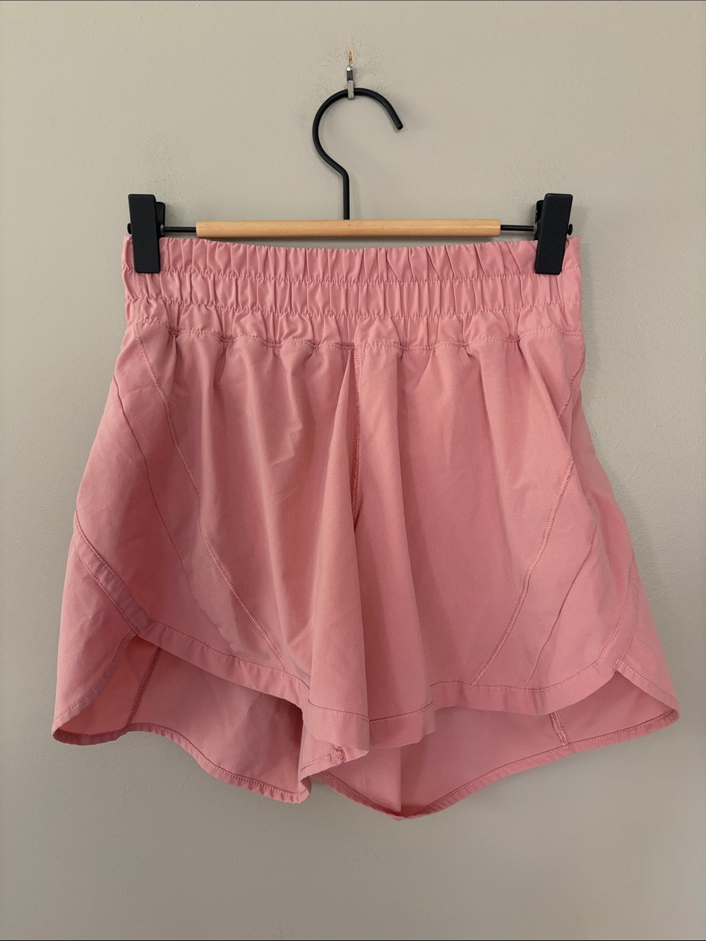 Lululemon Track That Short‎ 5” Size 4 Pink Puff Athletic Running Gym Workout